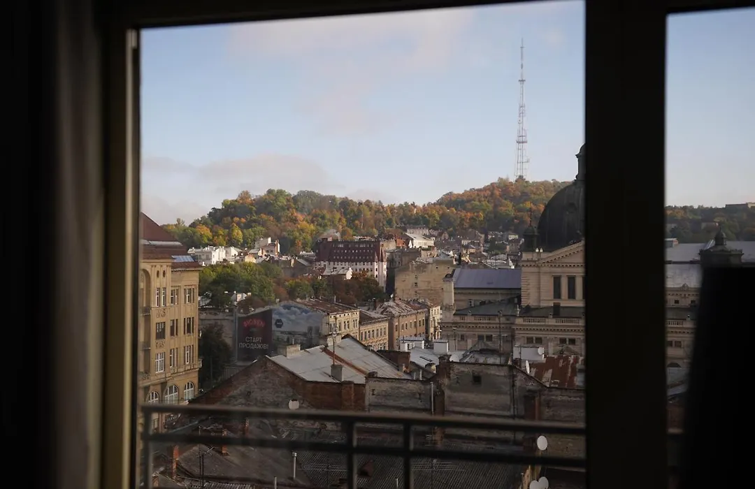 Astoria Hotel-1